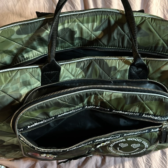Justice carryon and makeup bag - Picture 2 of 5